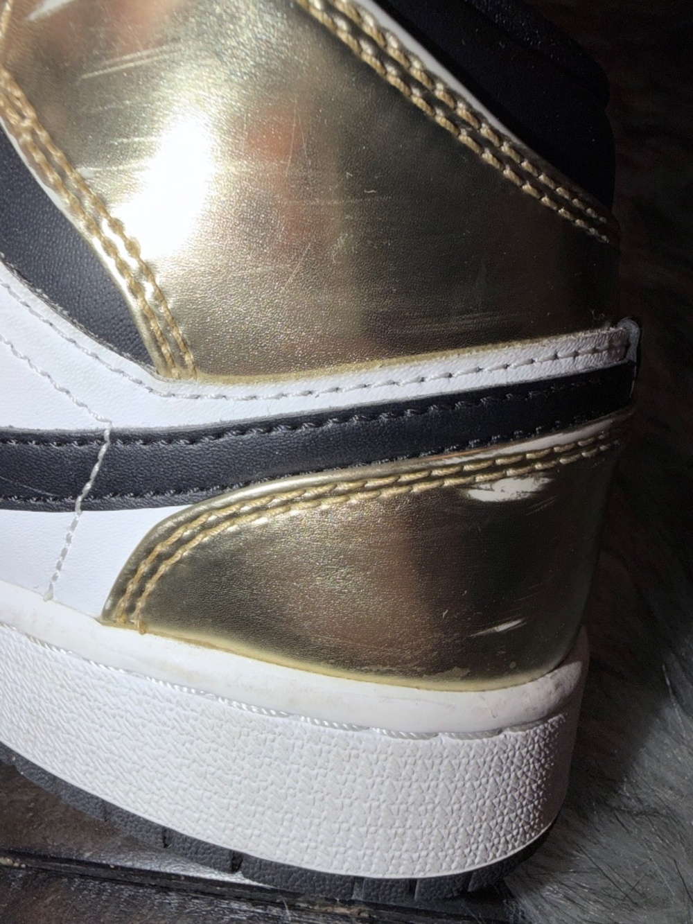 🤎 NIKE // Kids Air Jordan Mid Metallic Gold // Size 4Y - Picture 5 of 7